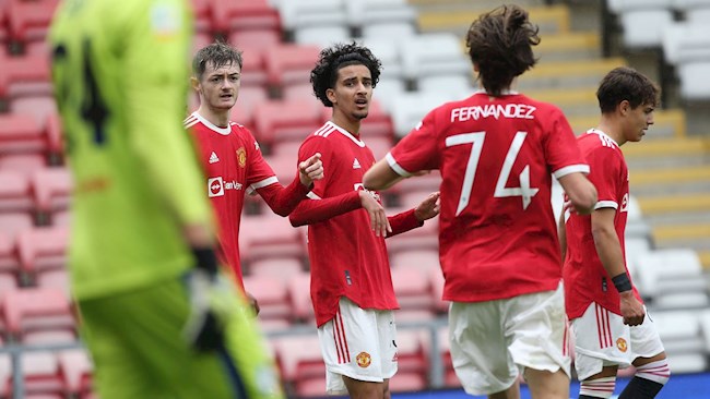 Ralf Rangnick trao cơ hội tập luyện với các đàn anh cho các sao trẻ