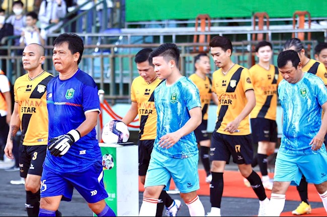 Áo đấu Cần Thơ của Quang Hải được mua với giá khủng