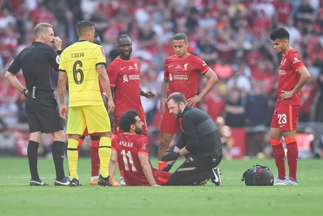 Salah chấn thương