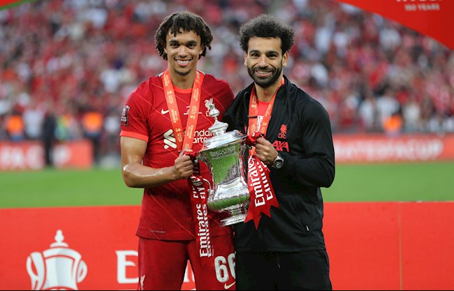 Trent Alexander-Arnold có danh hiệu thứ 6 ở tuổi 23 Trent Alexander-Arnold có danh hiệu thứ 6 ở tuổi 23