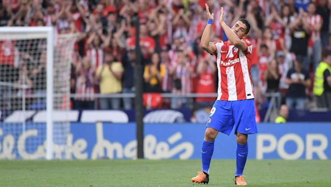 Tiền đạo Luis Suarez khóc đỏ hết mắt trong ngày rời Atletico