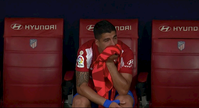 Luis Suarez khóc đỏ hết mắt trong ngày chia tay Atletico Madrid Luis Suarez khóc đỏ hết mắt trong ngày chia tay Atletico Madrid
