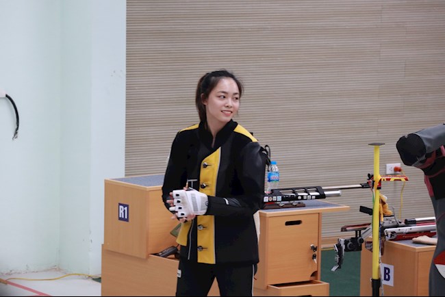 Phí thanh thảo bắn súng