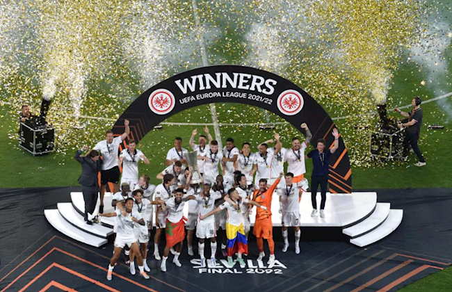Và niềm vui vỡ òa của Frankfurt
