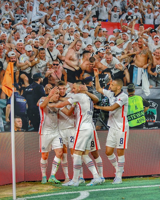 Hình ảnh đẹp từ các CĐV của Frankfurt