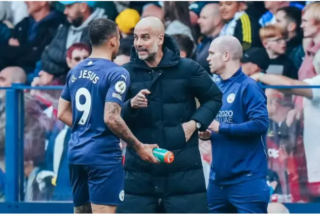 Pep Guardiola đưa ra quyết định về tương lai Gabriel Jesus