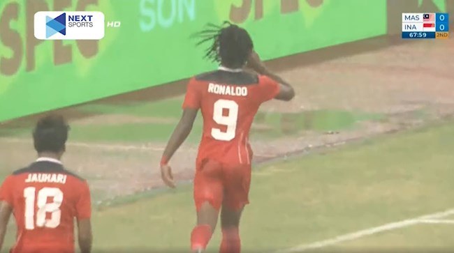 VIDEO: Ronaldo ghi siêu phẩm cho U23 Indonesia