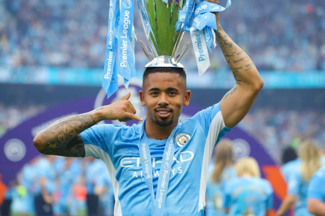 Gabriel Jesus lên tiếng về tương lai