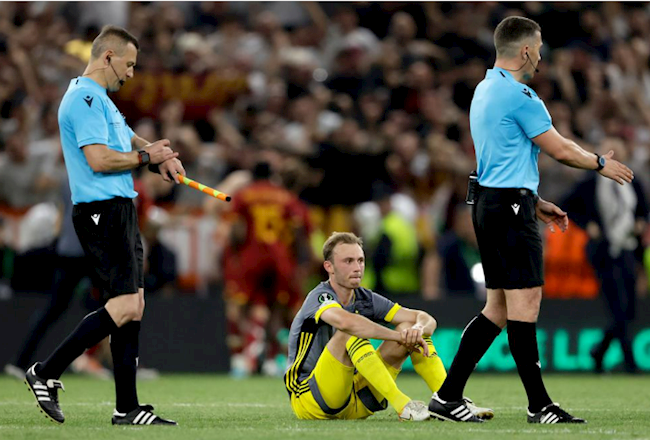 Feyenoord nỗ lực nhưng vẫn phải nhận thất bại Feyenoord nỗ lực nhưng vẫn phải nhận thất bại