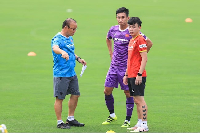 Tân binh ĐT Việt Nam nhớ lại lần làm đồng đội Messi gãy mũi 1 Tân binh ĐT Việt Nam nhớ lại lần làm đồng đội Messi gãy mũi 1