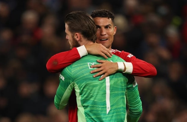 Edinson Cavani chỉ ra 2 cầu thủ tốt nhất của MU mùa này