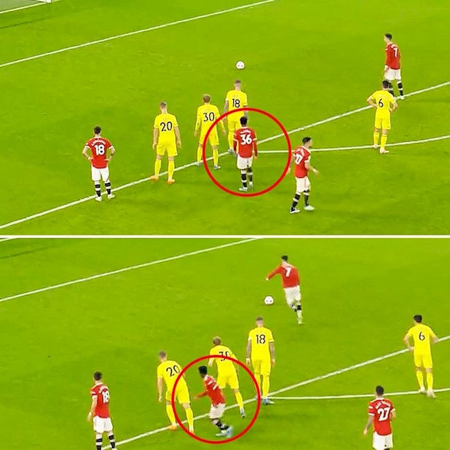 Elanga ăn mừng khi Ronaldo còn chưa ghi bàn