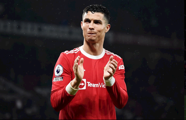 Cristiano Ronaldo muốn ở lại MU