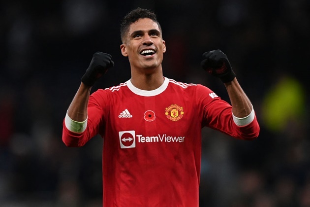 Raphael Varane khen ngợi David de Gea Raphael Varane khen ngợi David de Gea