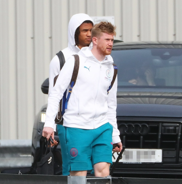 Man City trở lại Anh