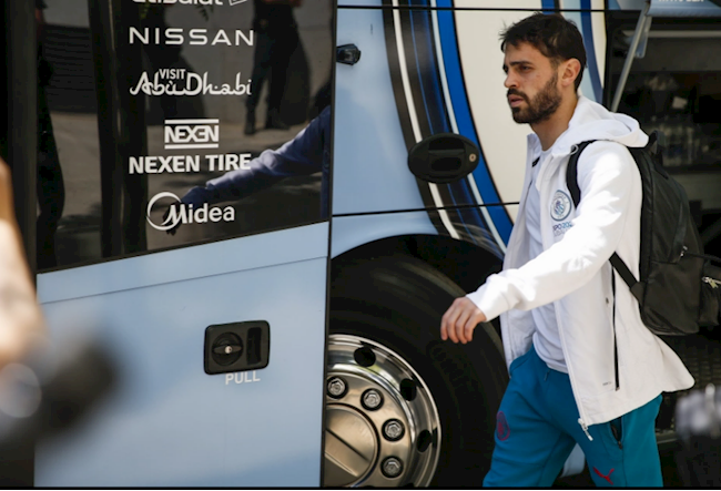 Man City trở lại Anh