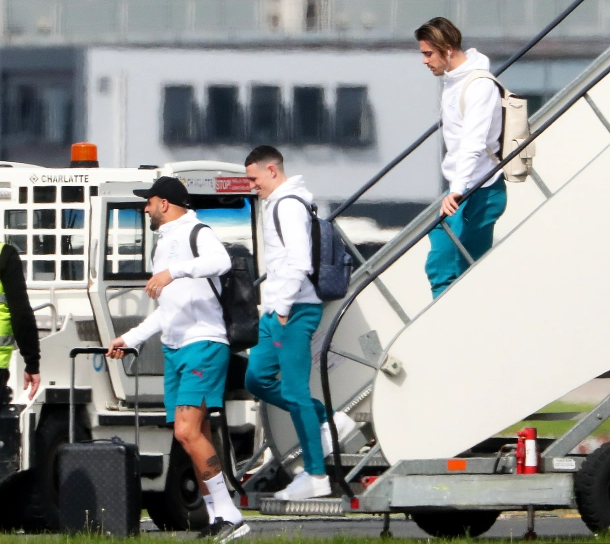 Man City trở lại Anh