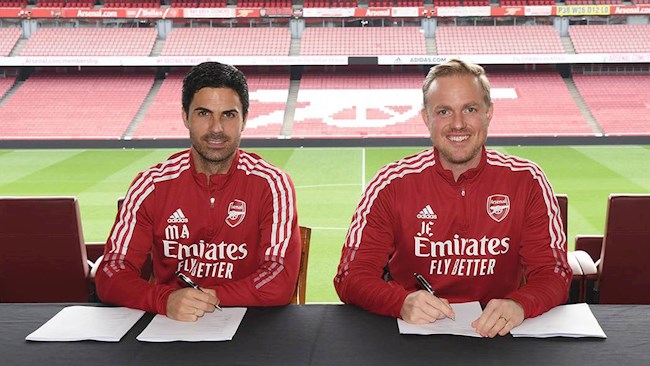 CHÍNH THỨC: Arteta gia hạn hợp đồng với Arsenal