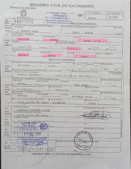 Giấy tờ cho thấy Byron Castillo sinh năm 1995 chứ không phải 1998
