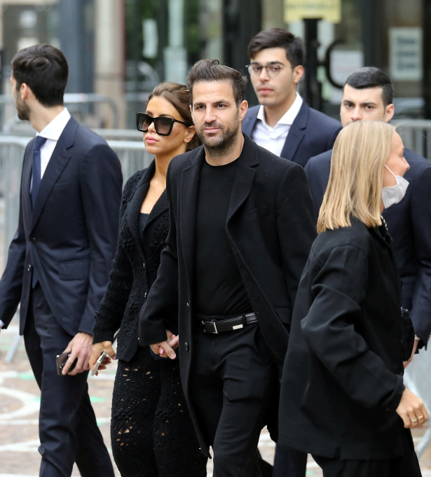 Hàng loạt siêu sao bóng đá xuất hiện trong đám tang của Mino Raiola Hàng loạt siêu sao bóng đá xuất hiện trong đám tang của Mino Raiola