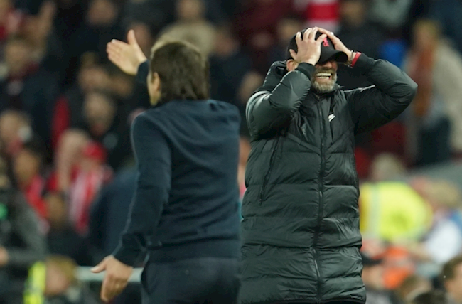 Son Heung-min tiếp tục ghi bàn Son Heung-min tiếp tục ghi bàn