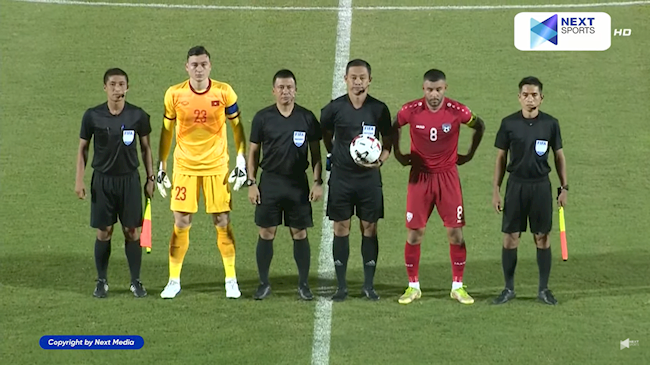 Đặng Văn Lâm hạnh phúc khi mang băng đội trưởng ĐT Việt Nam 1