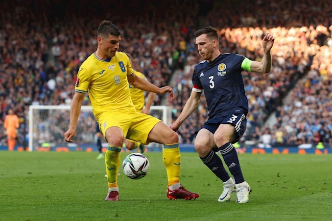 Sao Liverpool xin lỗi CĐV Scotland vì để mất suất dự World Cup 1
