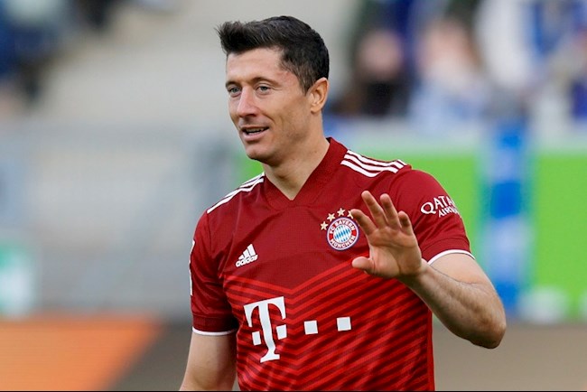 Chủ tịch Barca giật dây để Lewandowski nổi loạn 1