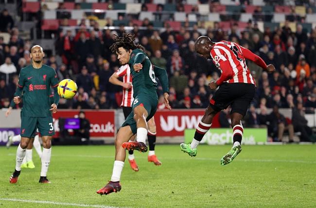 Liverpool vua bi Brentford danh bai voi ty so 3-1