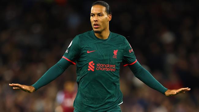 Virgil van Dijk nguy cơ ngồi ngoài dài hạn vì chấn thương