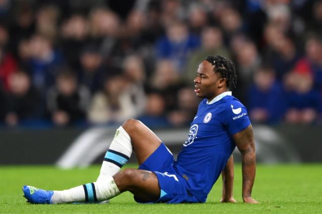 Sterling rời sân ngay từ phút thứ 3 Sterling roi san ngay tu phut thu 3