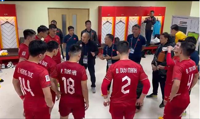 HLV Park Hang Seo truyền lửa cho ĐT Việt Nam trước trận đấu cuối cùng