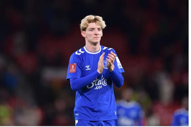 Anthony Gordon được Newcastle quan tâm Anthony Gordon duoc Newcastle quan tam