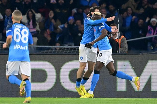 Napoli vô địch lượt đi Serie A với cách biệt chưa từng thấy Napoli vo dich luot di Serie A voi cach biet chua tung thay