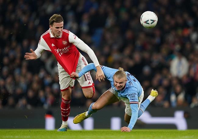 Haaland không thể ghi bàn trước Arsenal Haaland khong the ghi ban truoc Arsenal