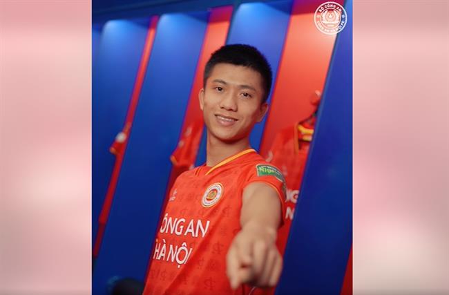 CLB Công an Hà Nội tung trailer 'hoành tráng' chào đón Phan Văn Đức