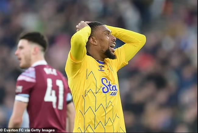 Nhận định Everton vs Arsenal (19h30 ngày 42) Thay tướng nhưng khó đổi vận 1