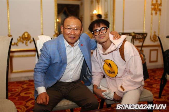 HLV Park Hang Seo dự khán trận chào sân K-League 2 của Văn Toàn