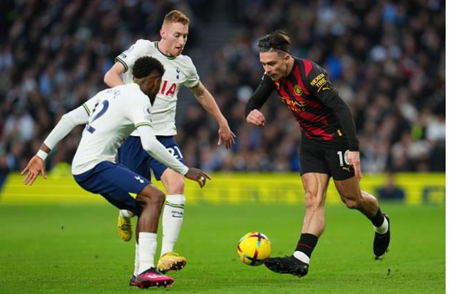 Jack Grealish o tran dau voi Tottenham