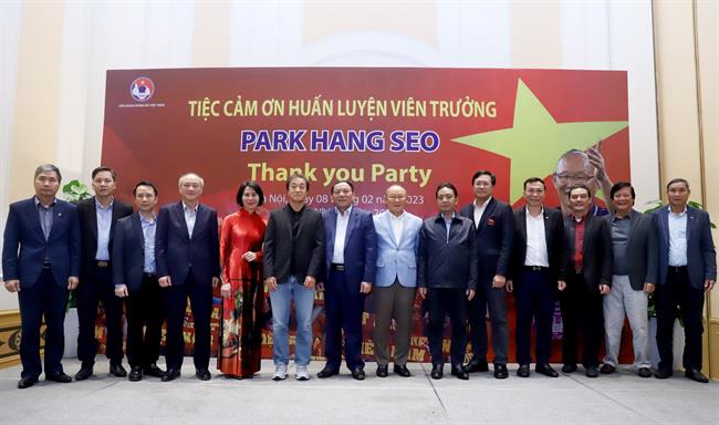 LĐBĐ Việt Nam tổ chức tiệc cảm ơn HLV Park Hang Seo 