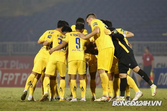 SLNA cắt thưởng, Quế Ngọc Hải nói gì?