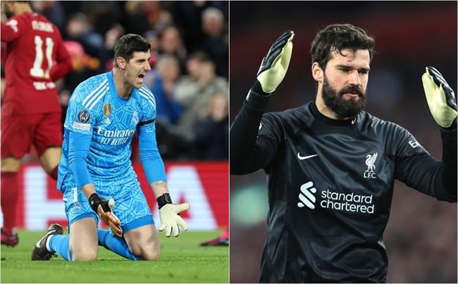 Courtois và Alisson thi nhau báo đội nhà