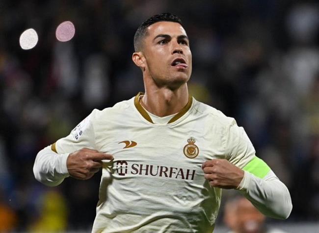 Cristiano Ronaldo dang choi cuc tot