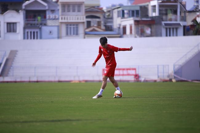 Lương Xuân Trường trở lại luyện tập sau chấn thương