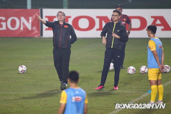 Điểm tin tối 83 ĐT Việt Nam hội quân đợt đầu dưới thời HLV Troussier 1