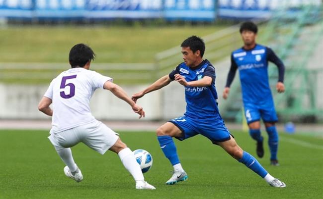 Bùi Ngọc Long ra sân tại Nhật Bản Bui Ngoc Long ra san tai Nhat Ban