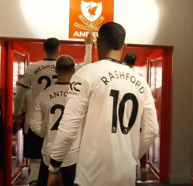 Weghorst thanh minh sau khoảnh khắc khiến CĐV MU tức giận 1