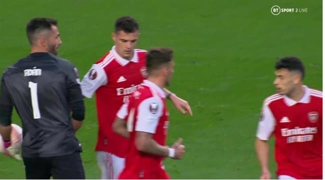 Sai lầm khó tin ở trận Sporting Lisbon vs Arsenal 1