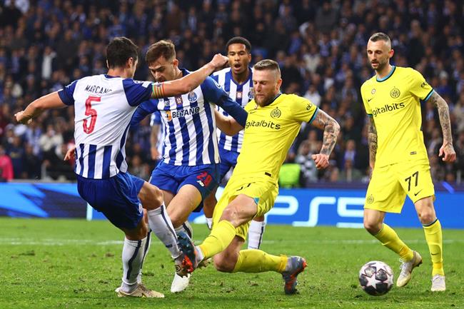Inter vua cam hoa Porto 0-0 tren dat BdN