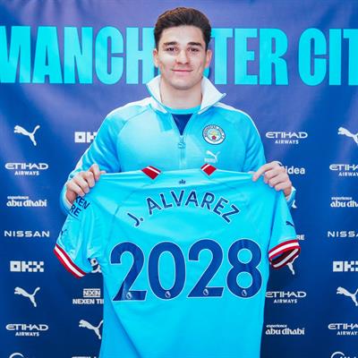 Chính thức Man City gia hạn 5 năm với Julian Alvarez 1